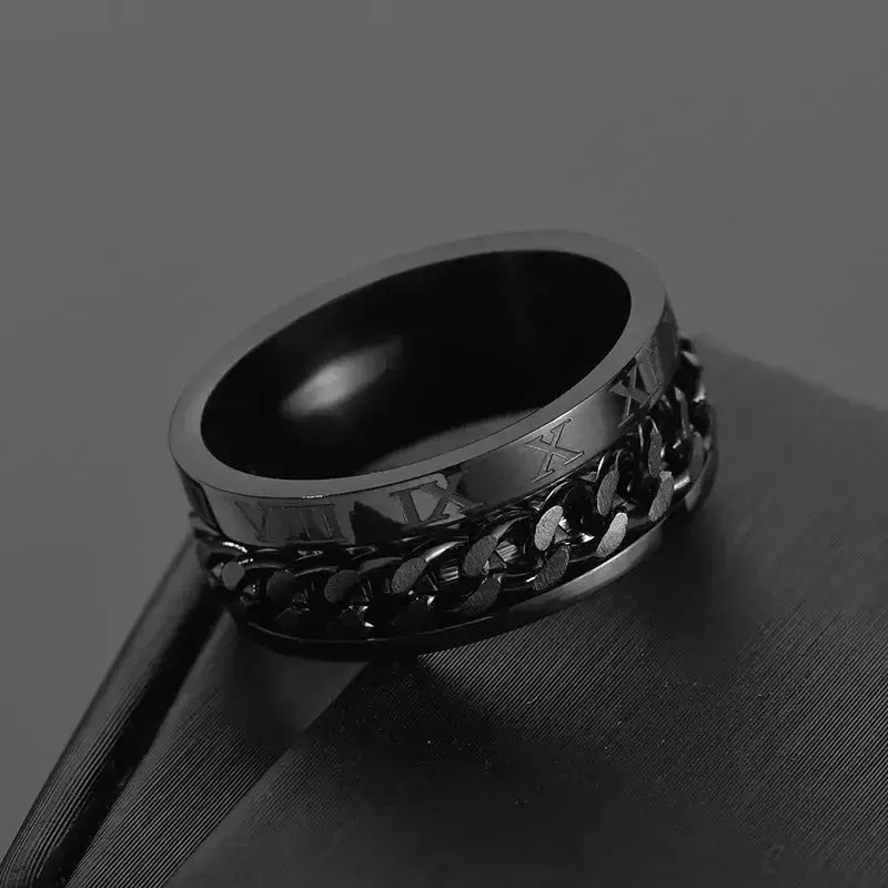 Black Roman Numeral Spinner Ring with Chain Design for Stylish Accessories